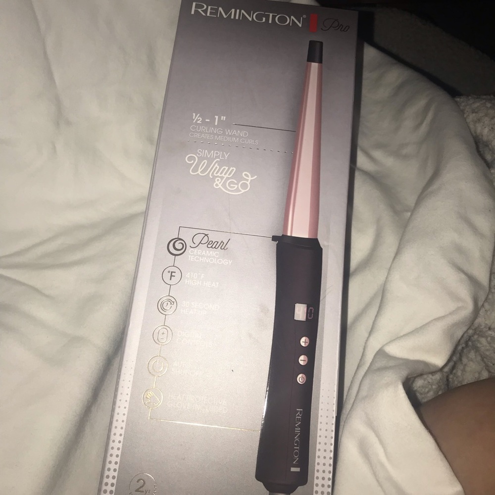 Brand new curling wand